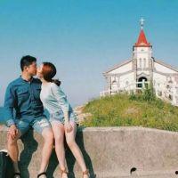 男子吃瓜情侣头像,男子吃瓜情侣头像背后的甜蜜故事