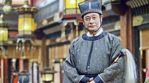 伪装小太监吃瓜,伪装小太监的吃瓜日常