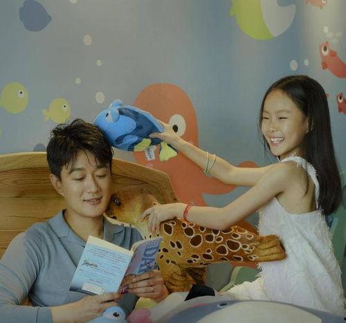 广东父女吃瓜,一场甜蜜的“吃瓜”之旅