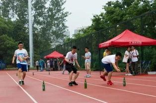 四川交院操场吃瓜视频,校园奇观引发热议