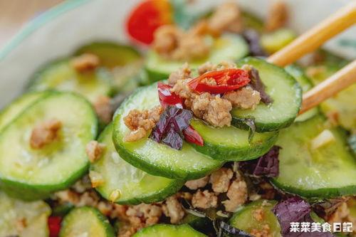 关于网络吃瓜现象,揭秘虚拟世界中的“围观”文化